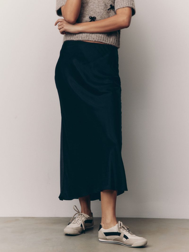 Comely84235 Black Satin Midi Skirt - Image 2