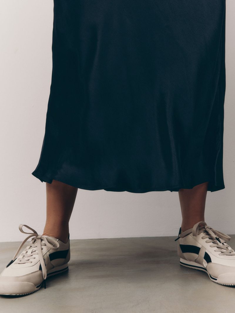 Comely84235 Black Satin Midi Skirt - Image 4
