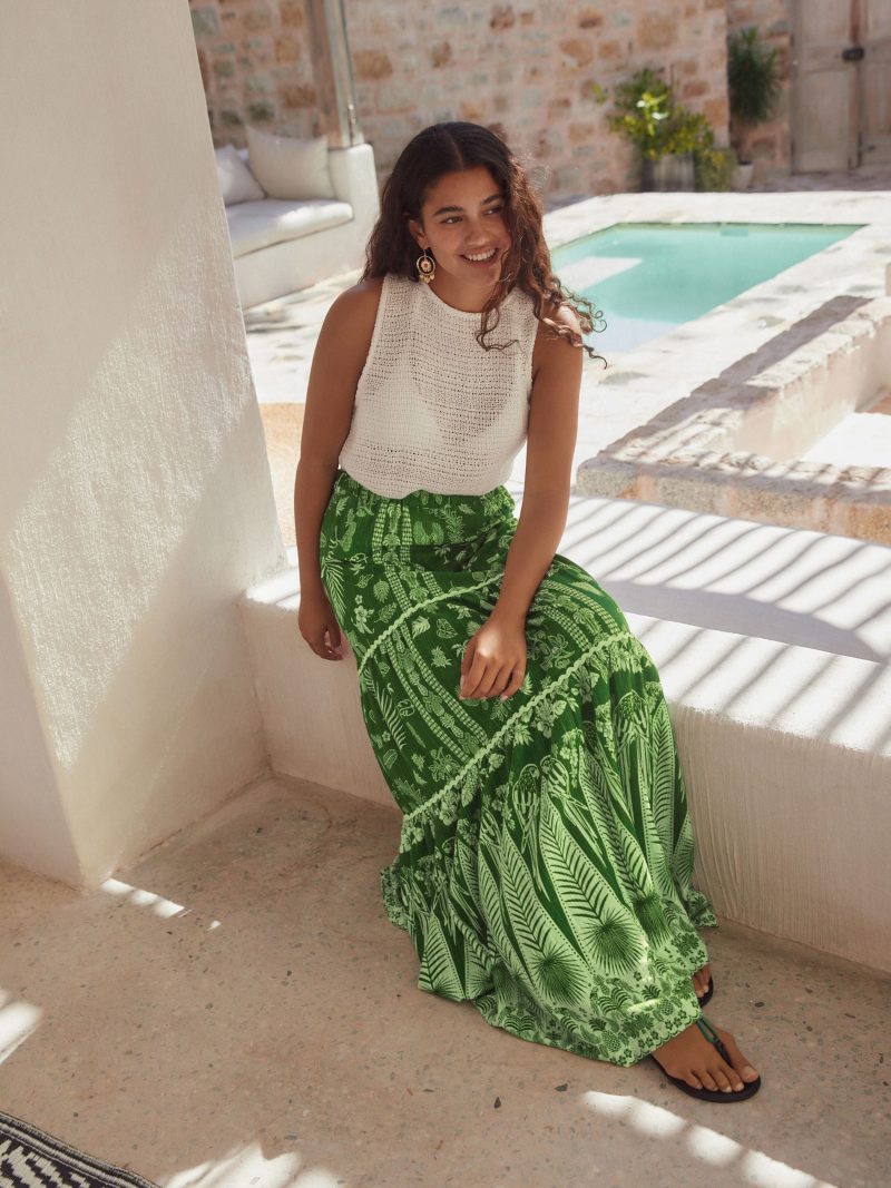 Comely84245 Green Feather Print 100% Cotton Tiered Maxi Skirt - Image 2