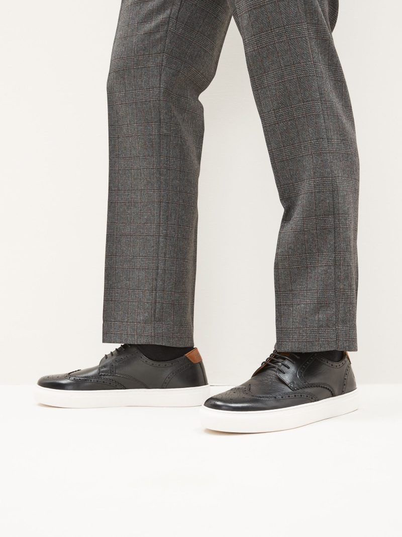 Comely84297 Black Brogues